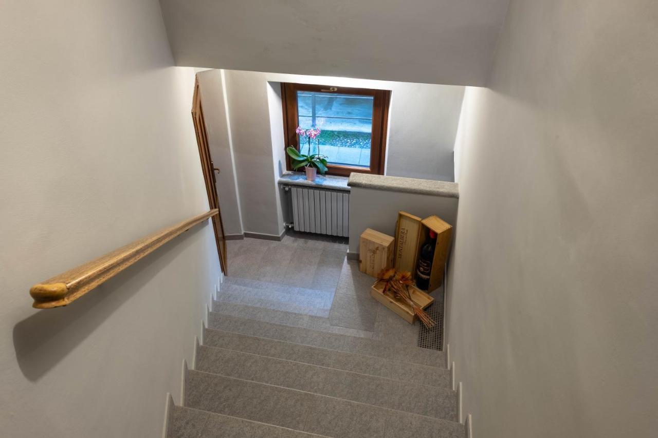 Alla Torre - Nel Cuore Del Borgo Storico Castagnole delle Lanze Buitenkant foto